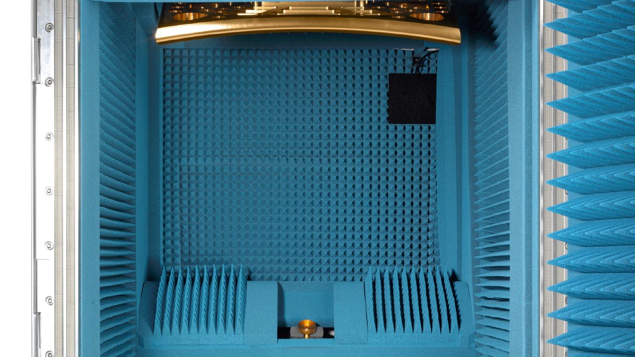 R&SATS1800C 緊湊型 3GPP 兼容 OTA 暗室（5G NR FR2 毫米波，CATR） 角度 4