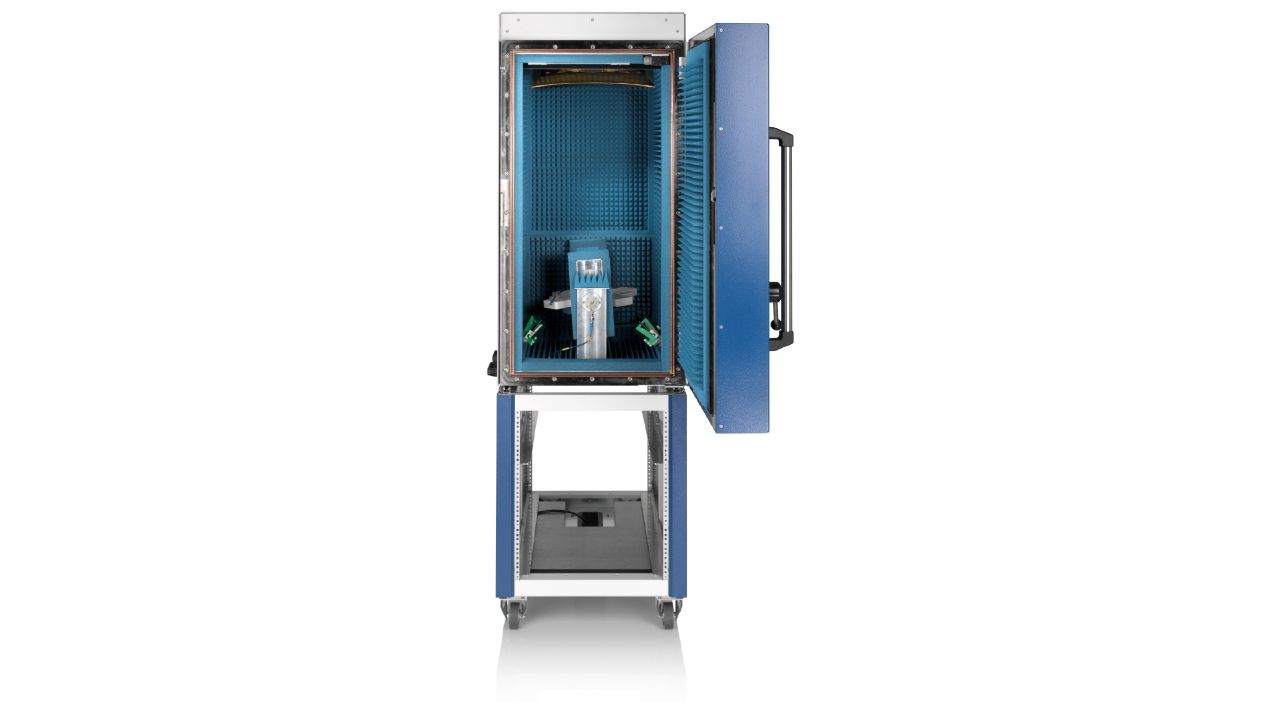 R&SATS800R 機架式 CATR 緊縮場暗室（5G NR FR2 毫米波） 角度 2