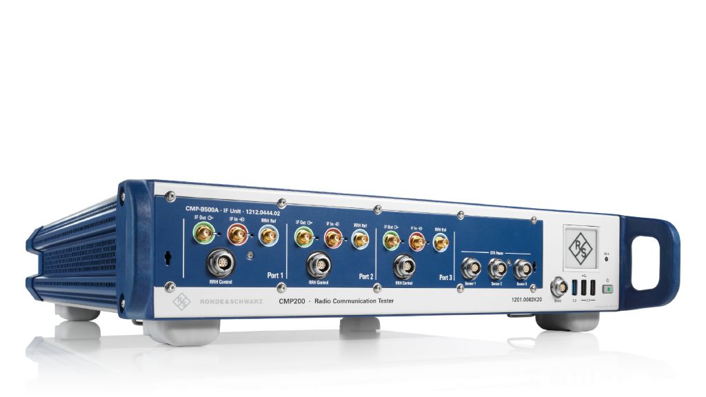 R&S®CMP200 mmWave 無線通訊測試儀（IF 6 – 20 GHz，並行多 DUT 測試） 角度 3