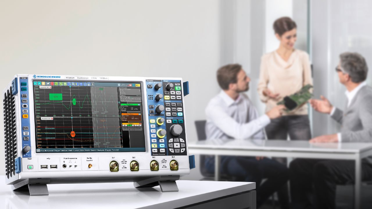 R&S®RTO2000 系列 高階桌上型示波器（600 MHz – 6 GHz） 角度 3